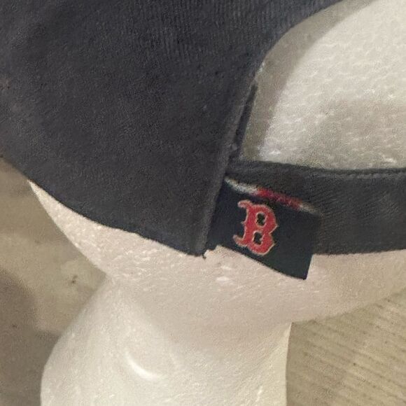 MLB Boston Red Sox Hat Fenway Park Collection Women's - Picture 6 of 14